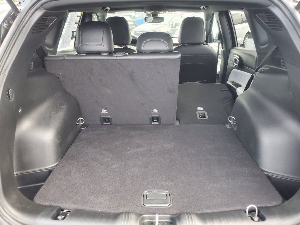 Used 2023 Jeep Compass Limited AWD/4WD image 28