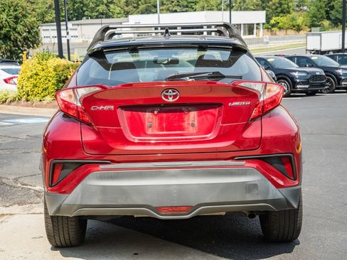 Used 2019 Toyota C-HR Limited FWD image 5