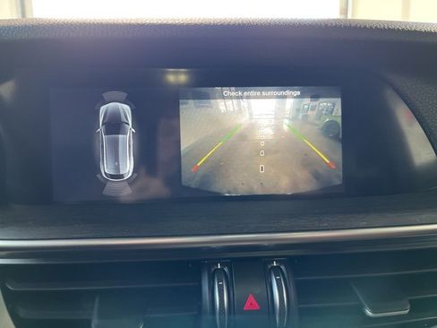 Used 2022 Alfa Romeo Stelvio Ti image 22