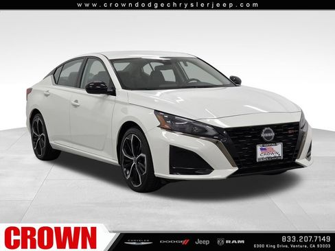 Used 2024 Nissan Altima 2.5 SR FWD image 1