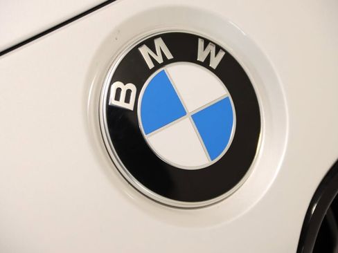 Used 2018 BMW M4 Convertible image 76