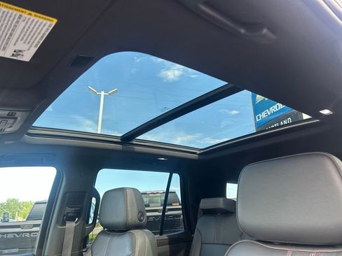Used 2023 Chevrolet Tahoe RST AWD/4WD image 19