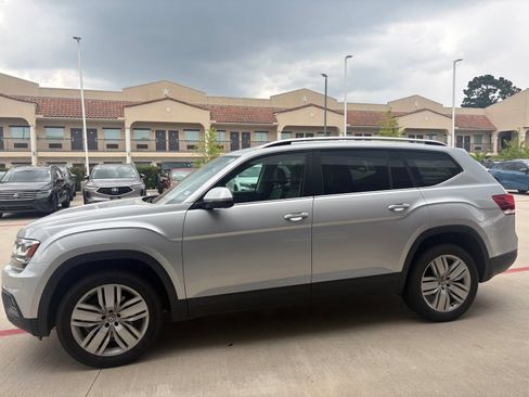 Used 2019 Volkswagen Atlas SE FWD image 1