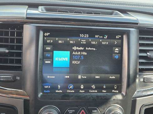 Used 2018 RAM 2500 Laramie w/ Sport Appearance Group AWD/4WD image 23