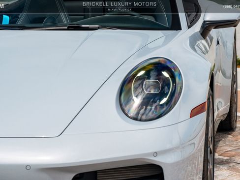 Used 2025 Porsche 911 Carrera RWD image 47
