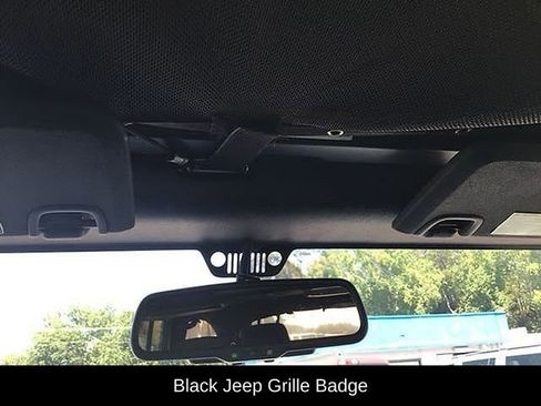 Used 2018 Jeep Wrangler Unlimited Sport AWD/4WD image 25