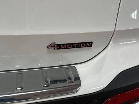 Used 2023 Volkswagen Taos SEL image 36