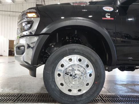 New 2026 RAM 4500 Tradesman w/ Chrome Appearance Group AWD/4WD image 16