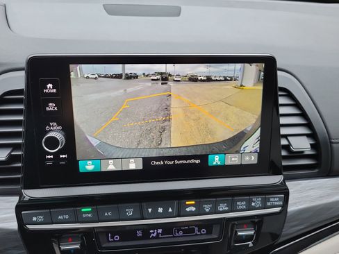New 2026 Honda Odyssey Elite image 17