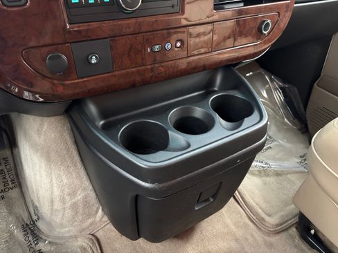 Used 2012 Chevrolet Express 1500 RWD image 31