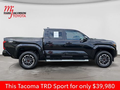 Used 2024 Toyota Tacoma TRD Sport w/ TRD Sport Upgrade Package AWD/4WD image 8