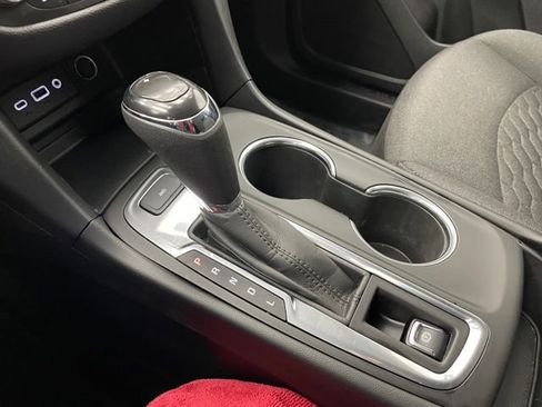 Used 2020 Chevrolet Equinox LT image 6