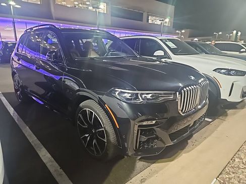 Used 2019 BMW X7 xDrive40i w/ Premium Package image 2