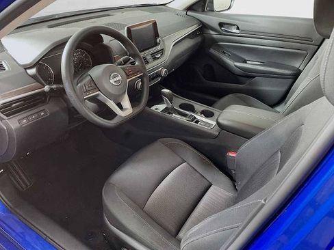 Certified 2025 Nissan Altima 2.5 SV AWD/4WD image 7