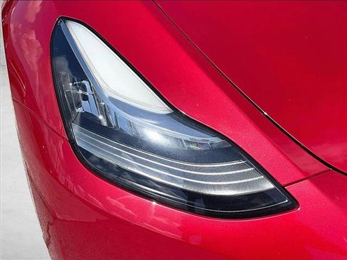 Used 2022 Tesla Model Y Long Range AWD/4WD image 29