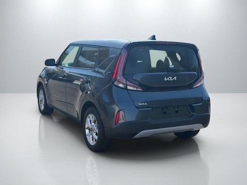 Certified 2023 Kia Soul LX w/ LX Technology Package image 3