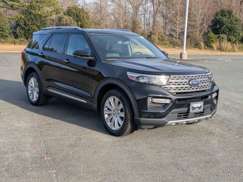 Certified 2020 Ford Explorer Limited w/ Class III Trailer Tow Package image 2