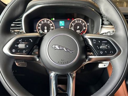 New 2026 Jaguar F-PACE R-Dynamic S image 23