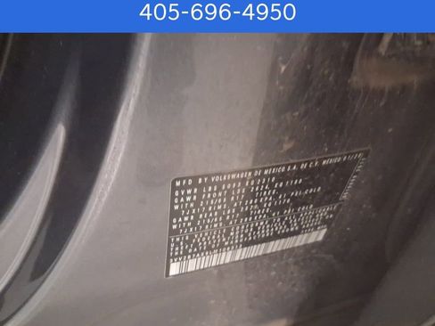 Used 2020 Volkswagen Tiguan SE image 28