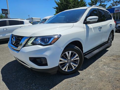 Used 2020 Nissan Pathfinder S AWD/4WD image 1