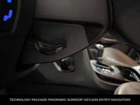 Used 2015 Hyundai Santa Fe Sport w/ Option Group 04 image 17