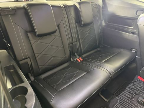 Used 2024 Volkswagen Atlas SE image 41