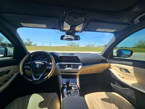 Used 2019 BMW 330i Sedan w/ Convenience Package image 12