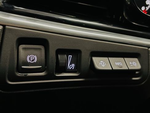 Used 2024 Cadillac XT6 Premium Luxury w/ Technology Package FWD image 58