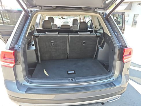 Used 2019 Volkswagen Atlas SE image 32