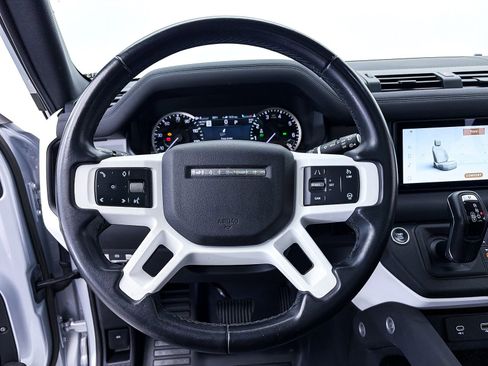 Used 2023 Land Rover Defender 110 SE AWD/4WD image 34
