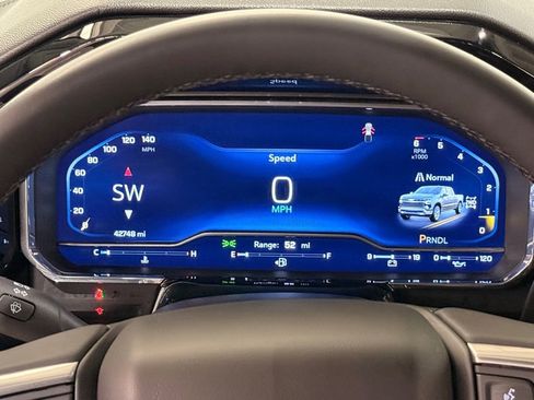 Used 2023 Chevrolet Silverado 1500 LT image 18