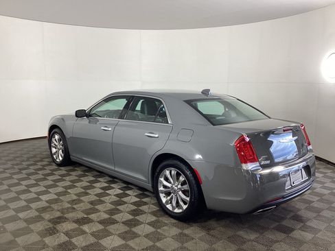 Used 2018 Chrysler 300 Limited w/ Safetytec Plus Group AWD/4WD image 4