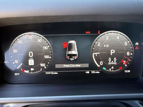 New 2025 Land Rover Defender 130 X-Dynamic SE image 30