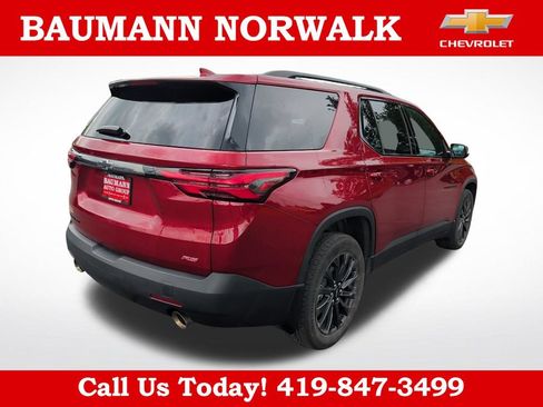 Used 2023 Chevrolet Traverse RS AWD/4WD image 7