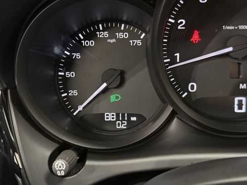 Certified 2025 Porsche Macan image 53