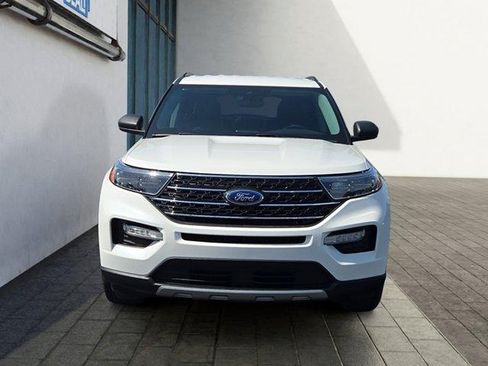 Certified 2023 Ford Explorer XLT w/ Equipment Group 202A AWD/4WD image 8