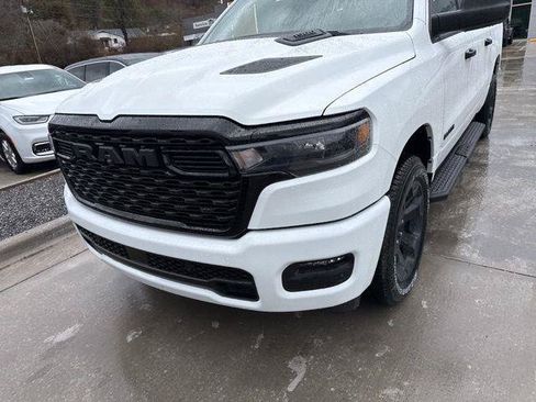 New 2026 RAM 1500 Express AWD/4WD image 14