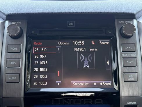 Used 2017 Toyota Tundra Platinum AWD/4WD image 6