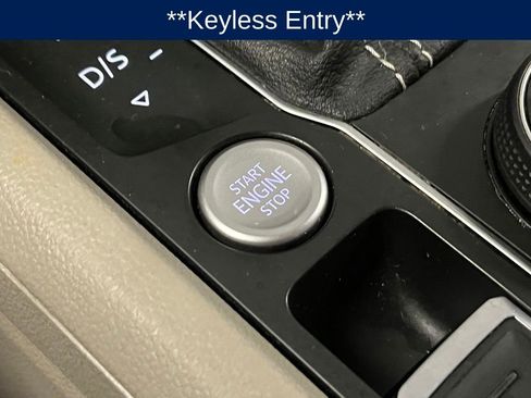Used 2022 Volkswagen Atlas SEL R-Line AWD/4WD image 15