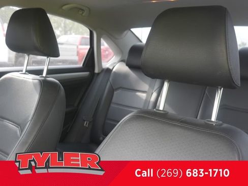 Used 2019 Volkswagen Passat 2.0T Wolfsburg w/ Wheels & Sunroof Package FWD image 37