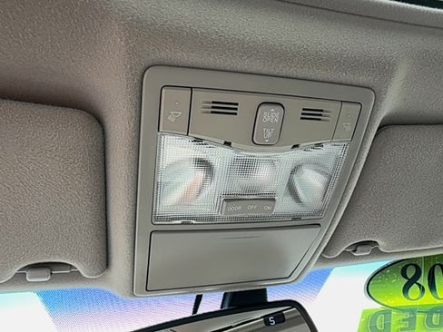 Used 2008 Toyota Avalon Limited FWD image 27