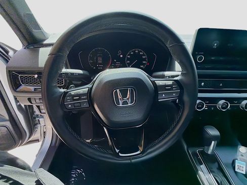 Certified 2025 Honda Civic Sport image 9