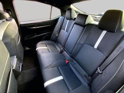Used 2025 Toyota Camry SE FWD image 20