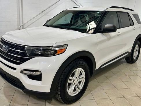 Used 2020 Ford Explorer XLT w/ Equipment Group 202A AWD/4WD image 1