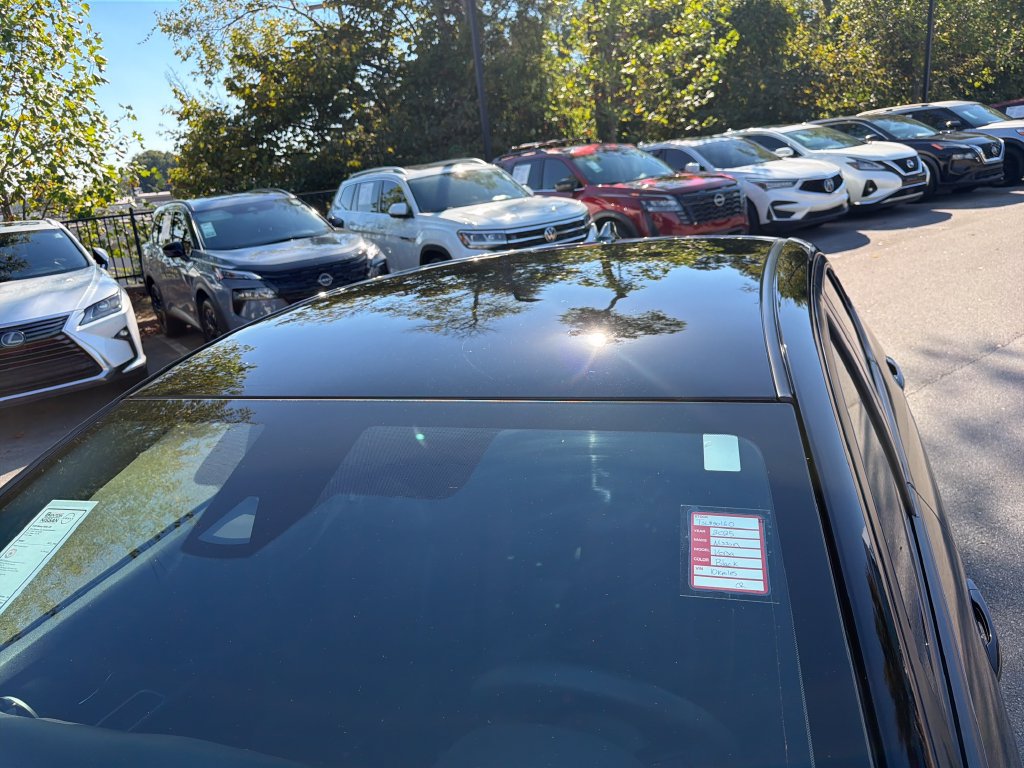 Used 2025 Nissan Versa SR w/ Trunk Package FWD image 45