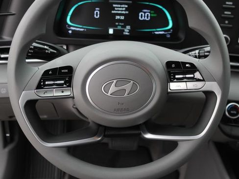 New 2026 Hyundai Elantra Hybrid FWD image 15