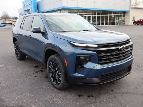 New 2026 Chevrolet Traverse LT w/ Midnight/Sport Edition image 2