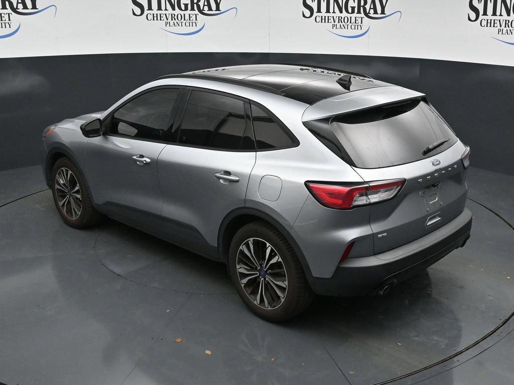 Used 2022 Ford Escape SE w/ SE Sport Appearance Package FWD image 31