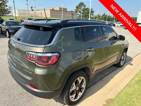 Used 2018 Jeep Compass Limited AWD/4WD image 4