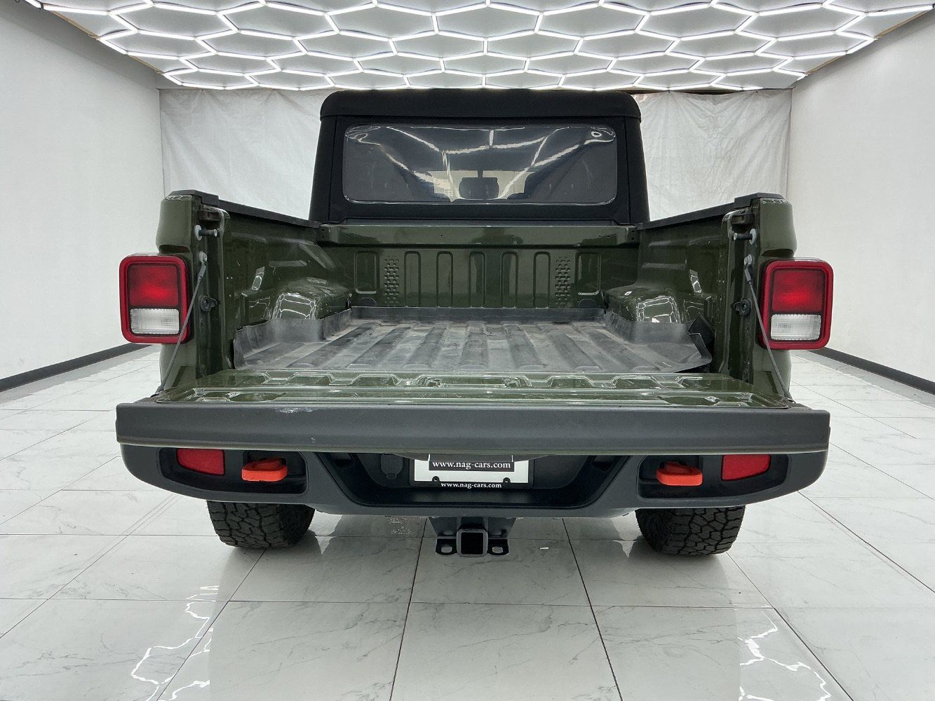 Used 2023 Jeep Gladiator Mojave w/ Trailer Tow Package AWD/4WD image 39